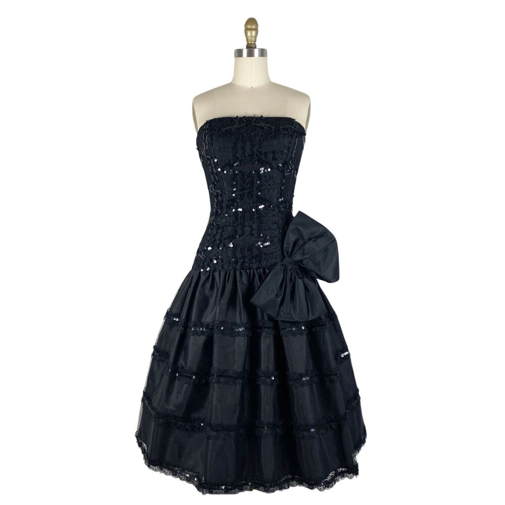 Vintage 1980s Black Tulle Strapless Cocktail Dress by Nadine Size XS